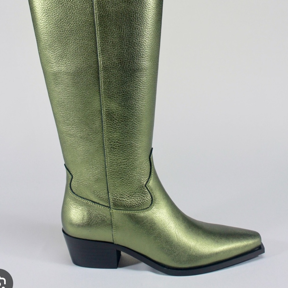 Feners Ever-yday Boots - New in Box